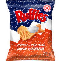 Ruffles - Potato Chips, Cheddar & Sour Cream, 200 Gram