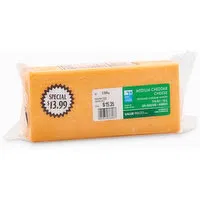 Value Priced - Medium Cheddar, 900 Gram