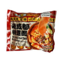 Akuan - Spicy Braised Beef Flavour Broad Noodles, 135 Gram