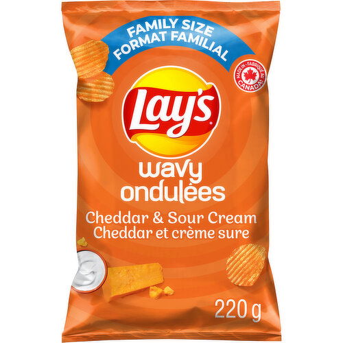 Lays - Wavy Cheddar & Sour Cream